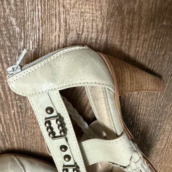 Spiral 8.5 EUC/Newer condition western vibe Seafoam light green Heels (39 EUR) - Picture 9 of 15